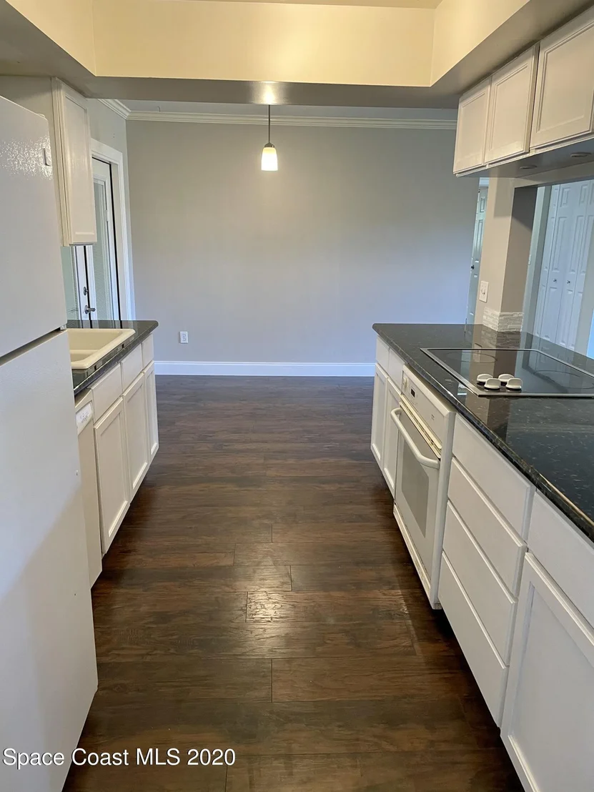 Photo of 1110 10th Place