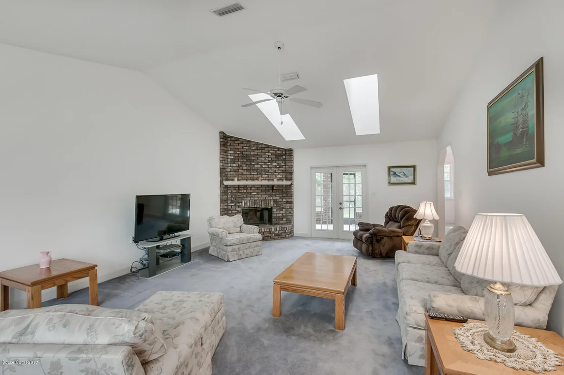 Photo of 2035 Grant Road