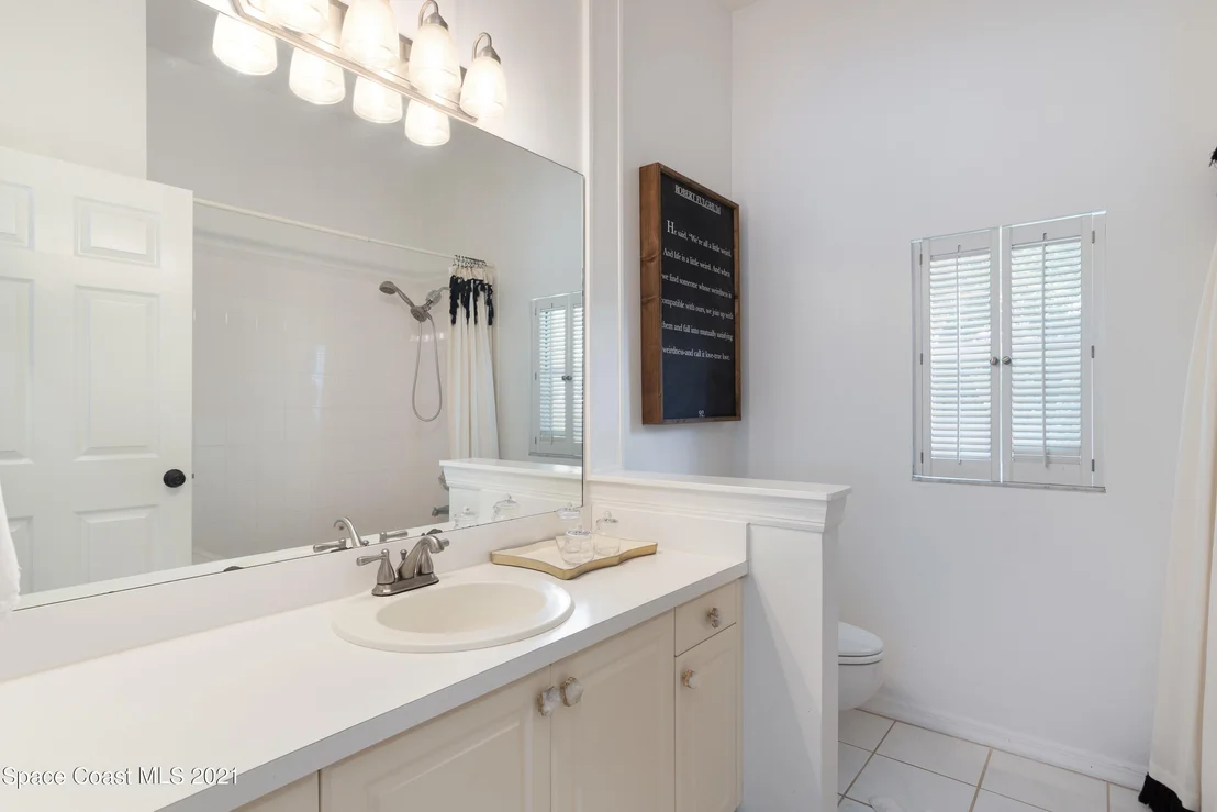 Photo of 2209 Royal Oaks Drive