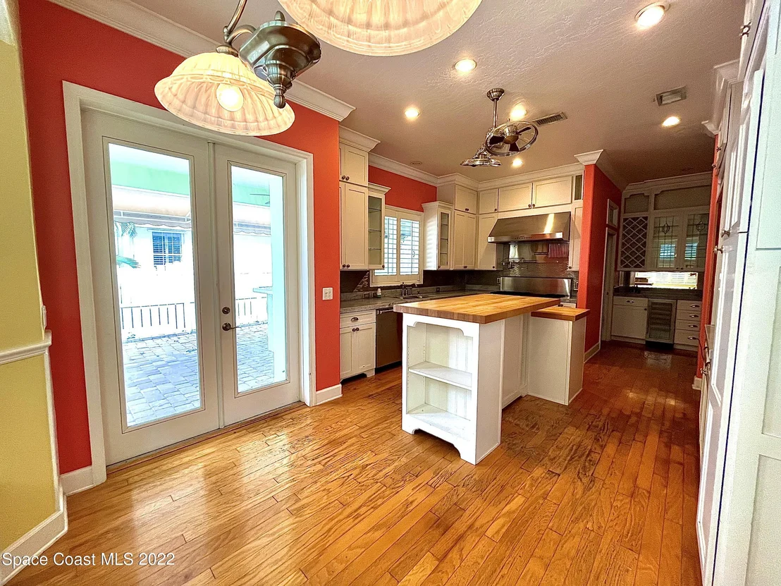 Photo of 202 Waterside Drive
