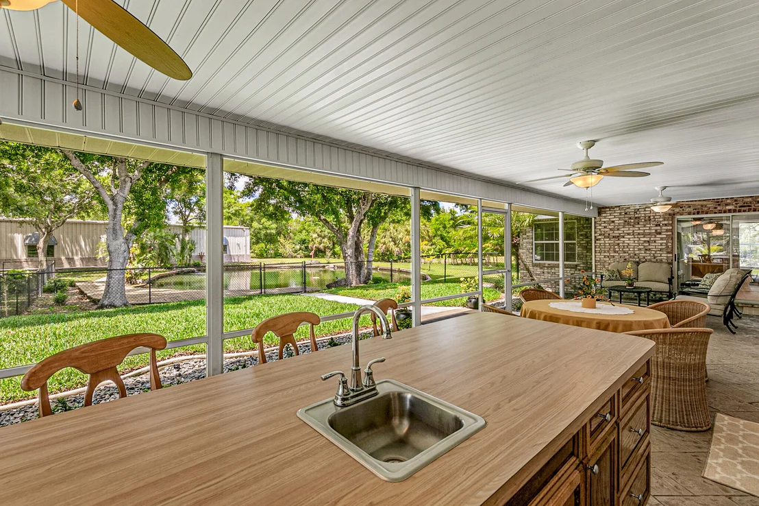 Photo of 3240 Weber Road