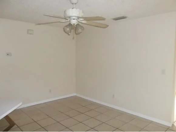Photo of 6420 Ainsworth