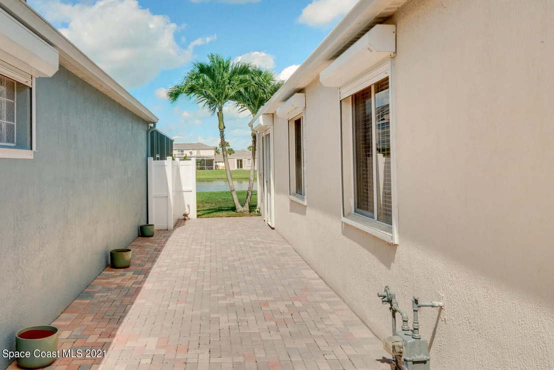 Photo of 332 Seafarer Circle