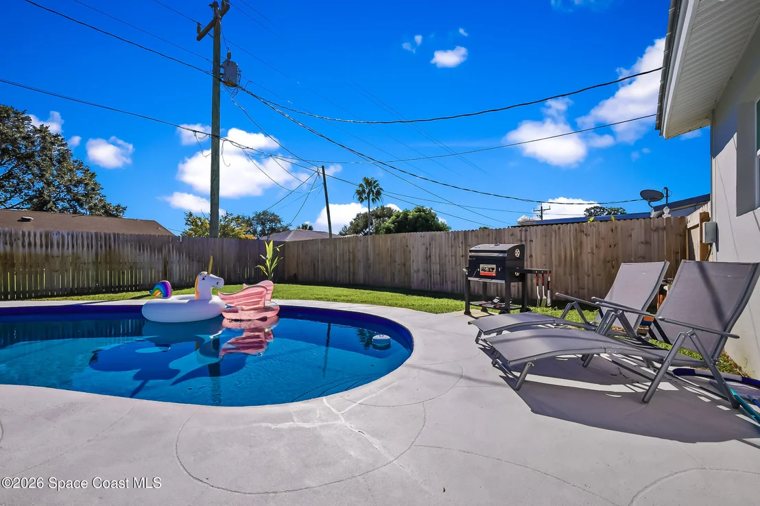 Photo of 557 Ixora Drive