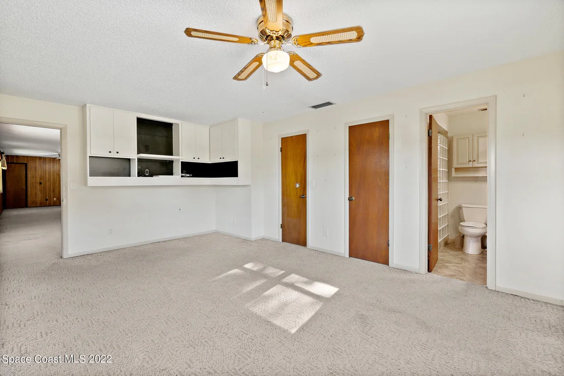 Photo of 2190 N Singleton Avenue