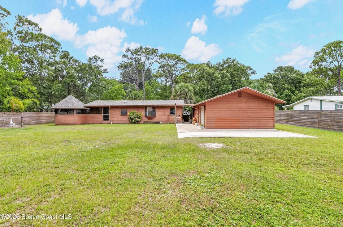 Photo of 2165 Feast Road