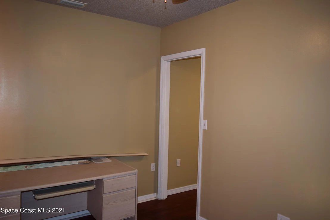 Photo of 1111 Grapefruit Road SE