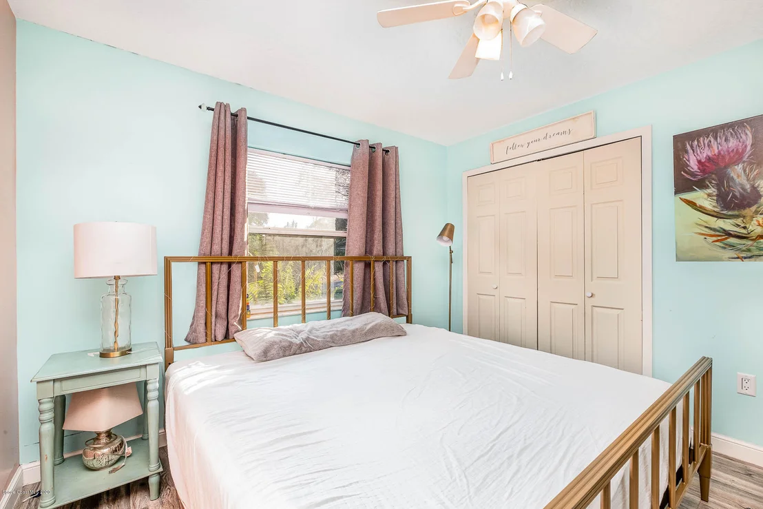 Photo of 990 Sycamore Drive