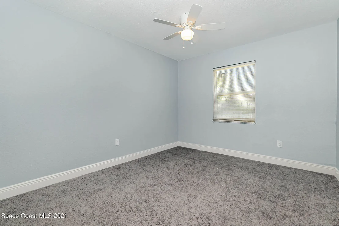 Photo of 646 Ford Circle W