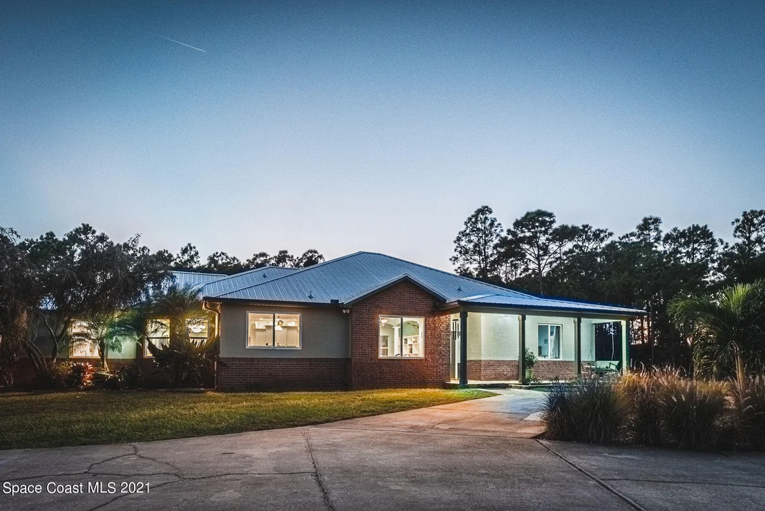 Photo of 4570 Alix Lane