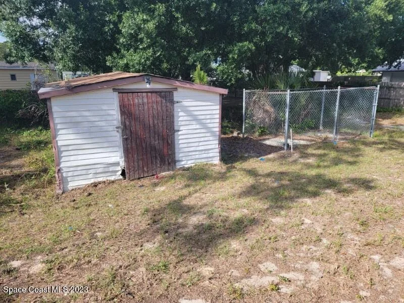 Photo of 637 Camp Road