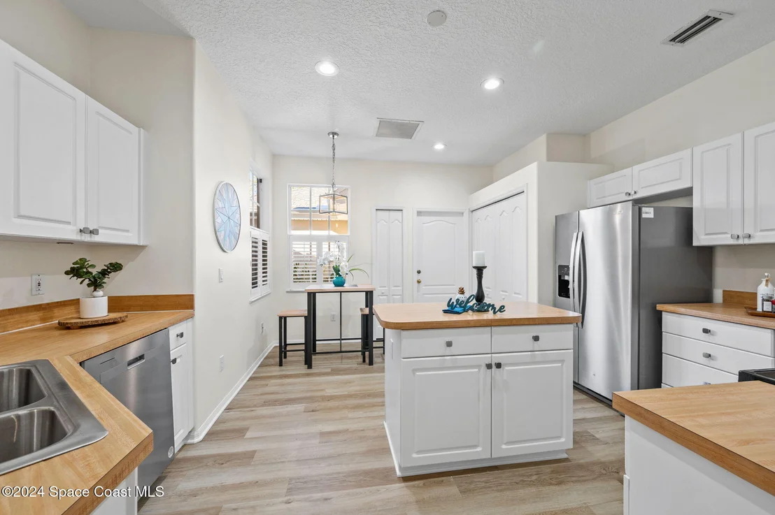 Photo of 4782 Parkstone Drive