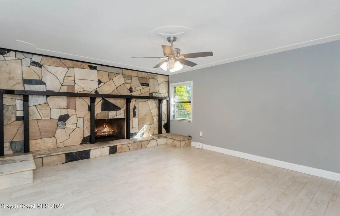 Photo of 5635 Travis Street