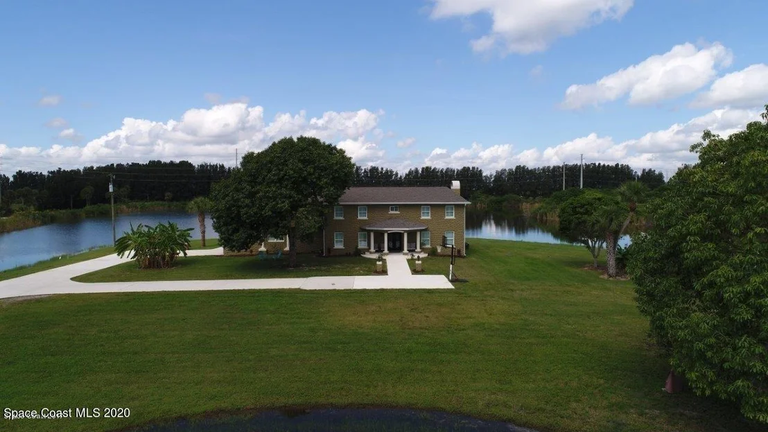 Photo of 1445 Martin Road
