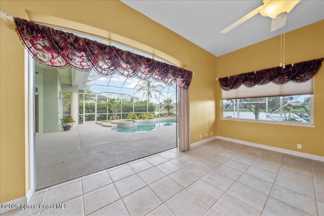 Photo of 827 Thrasher Drive