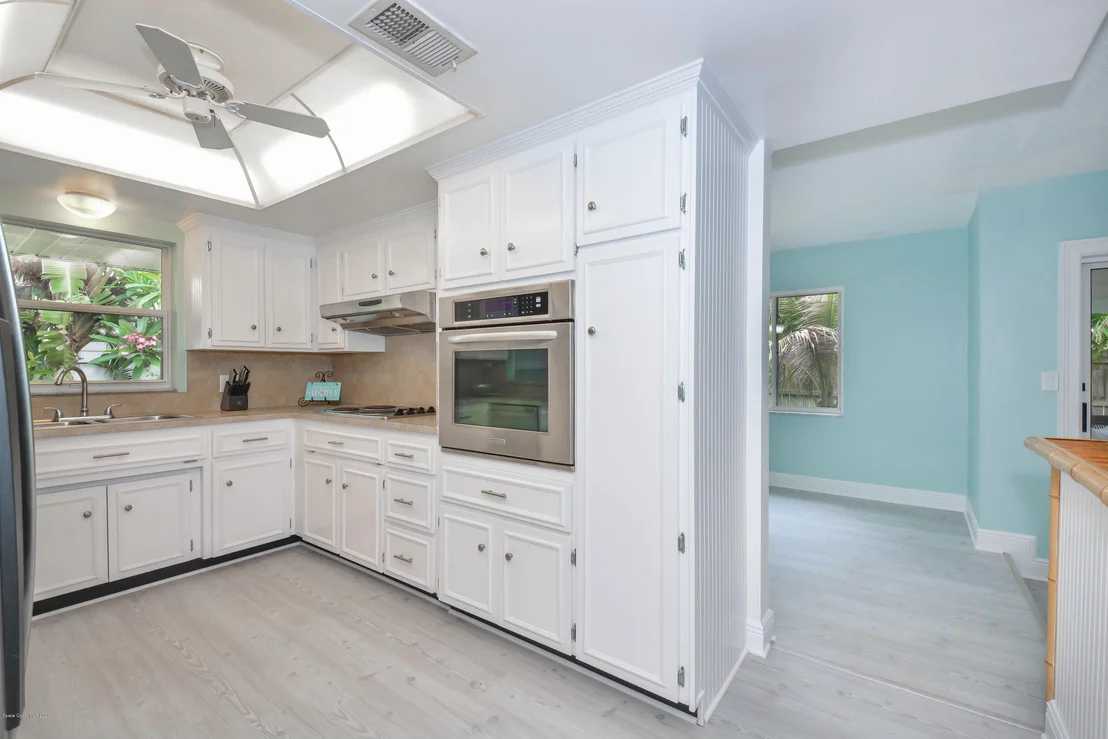 Photo of 460 Oak Ridge Drive