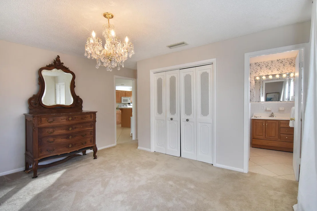 Photo of 385 Formosa Drive