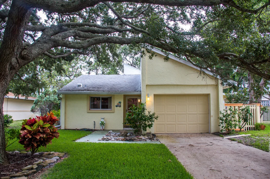 Photo of 345 Mission Oak Drive