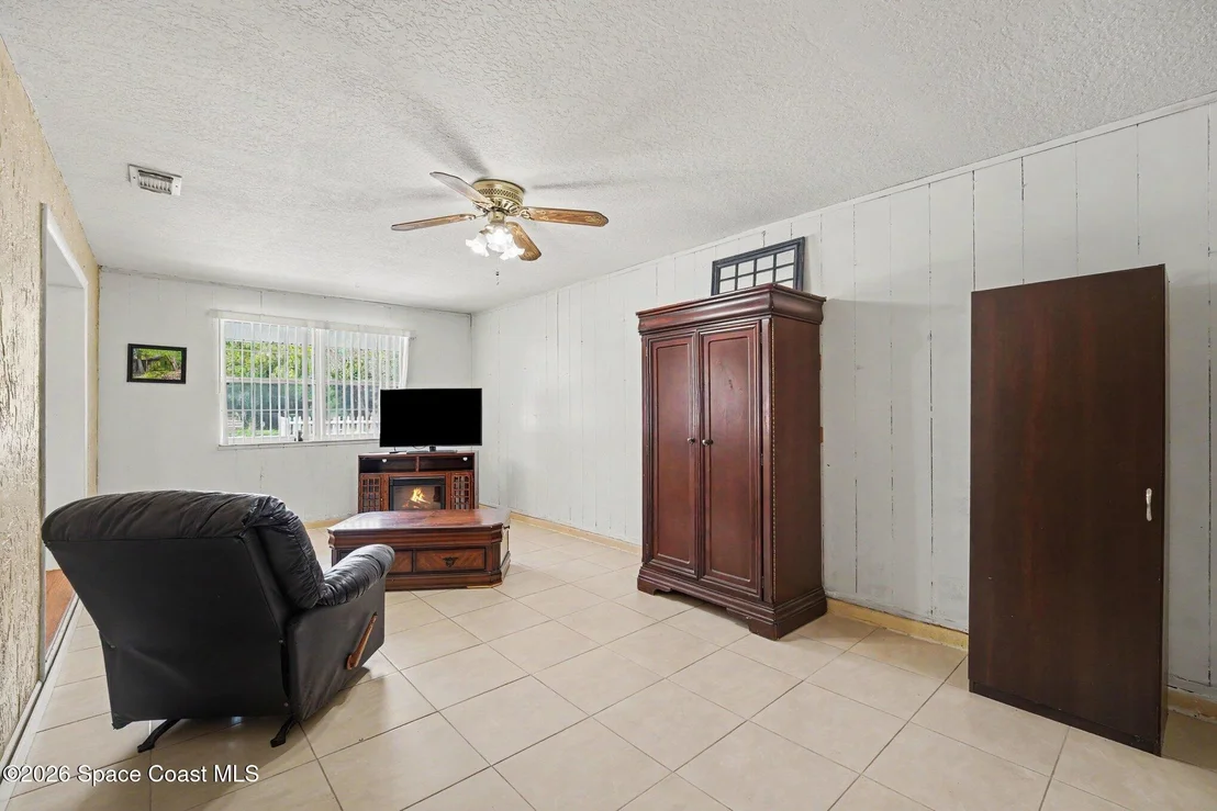 Photo of 336 Bay Avenue