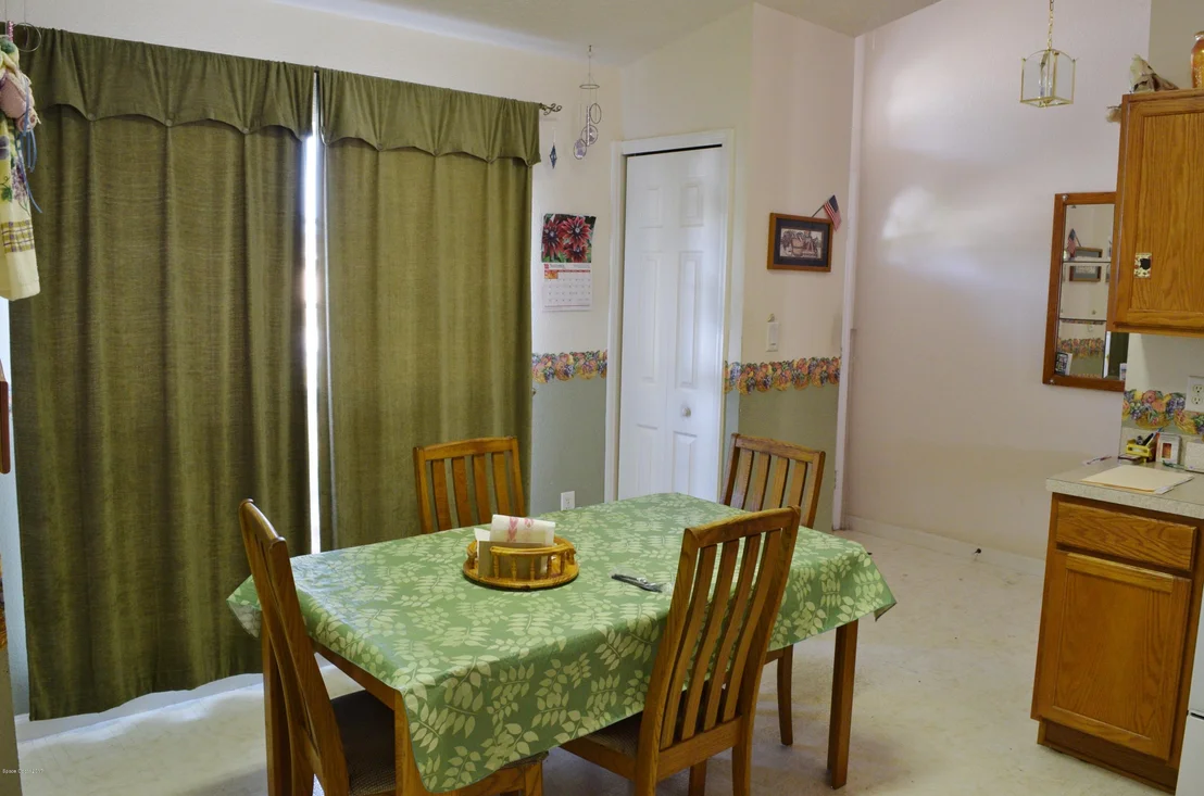 Photo of 1007 Hibiscus Street
