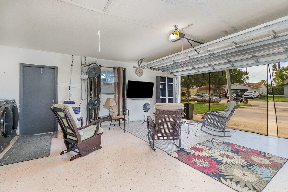 Photo of 1891 Tallpalm Road