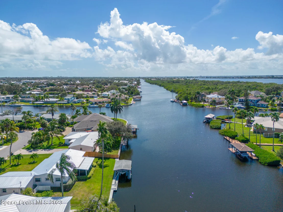 Photo of 209 River Road