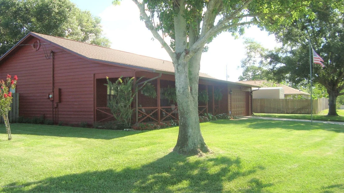 Photo of 5275 Devon Street