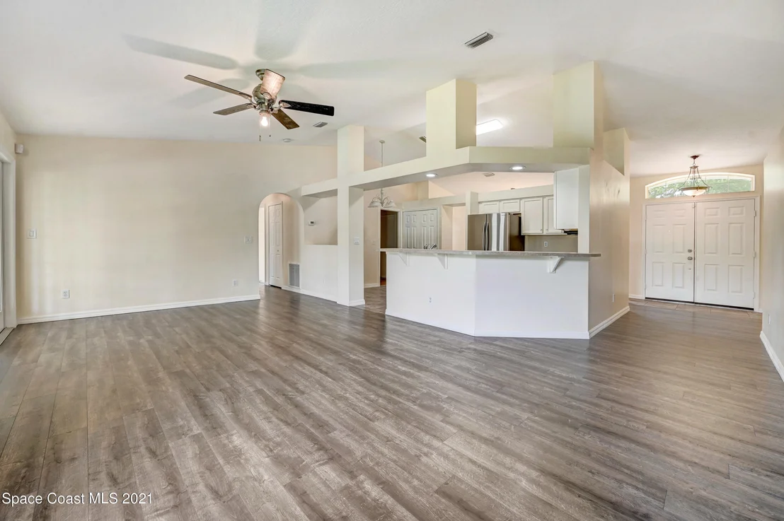 Photo of 5069 Alamanda Drive