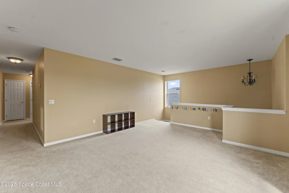 Photo of 385 Tunbridge Drive