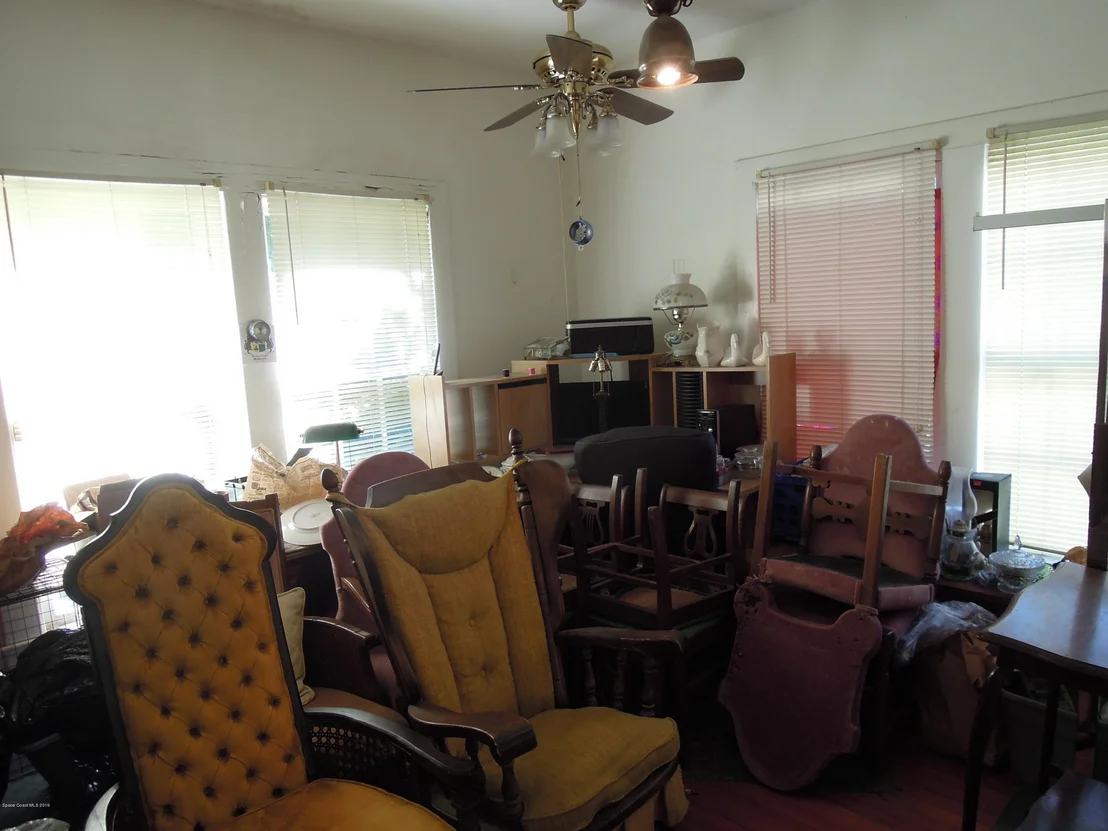 Photo of 1411 Pineapple Avenue