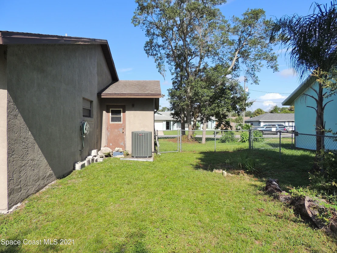 Photo of 6105 Wilderness Avenue