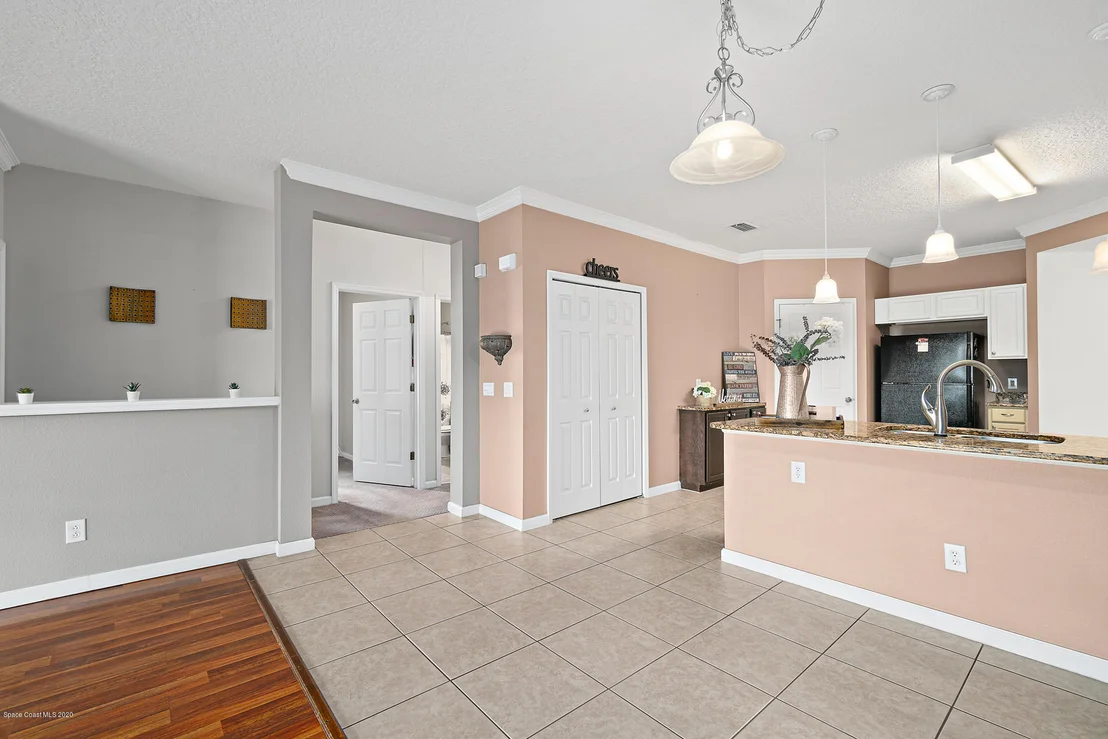 Photo of 1210 Bolle Circle