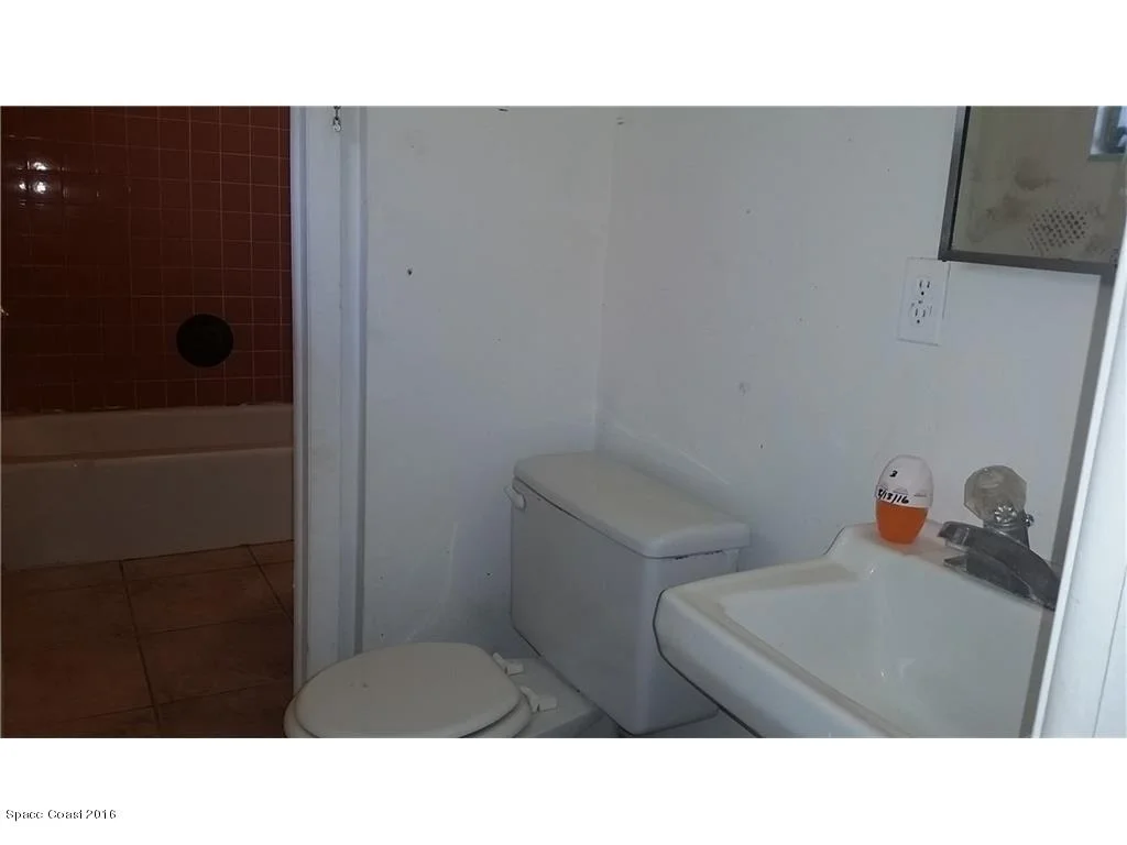 Photo of 824 Schumann Drive