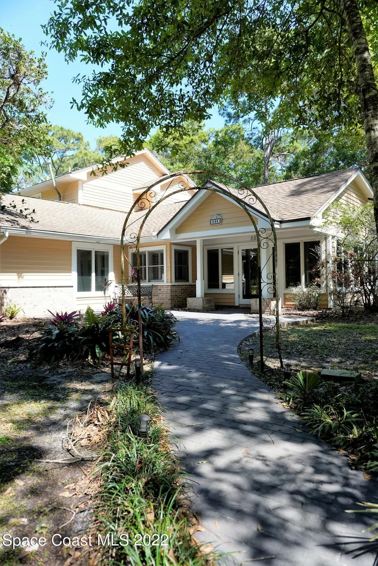 Photo of 686 Hammock Road