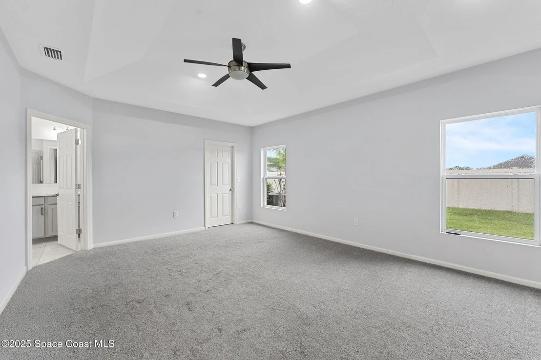 Photo of 4198 Alligator Flag Circle