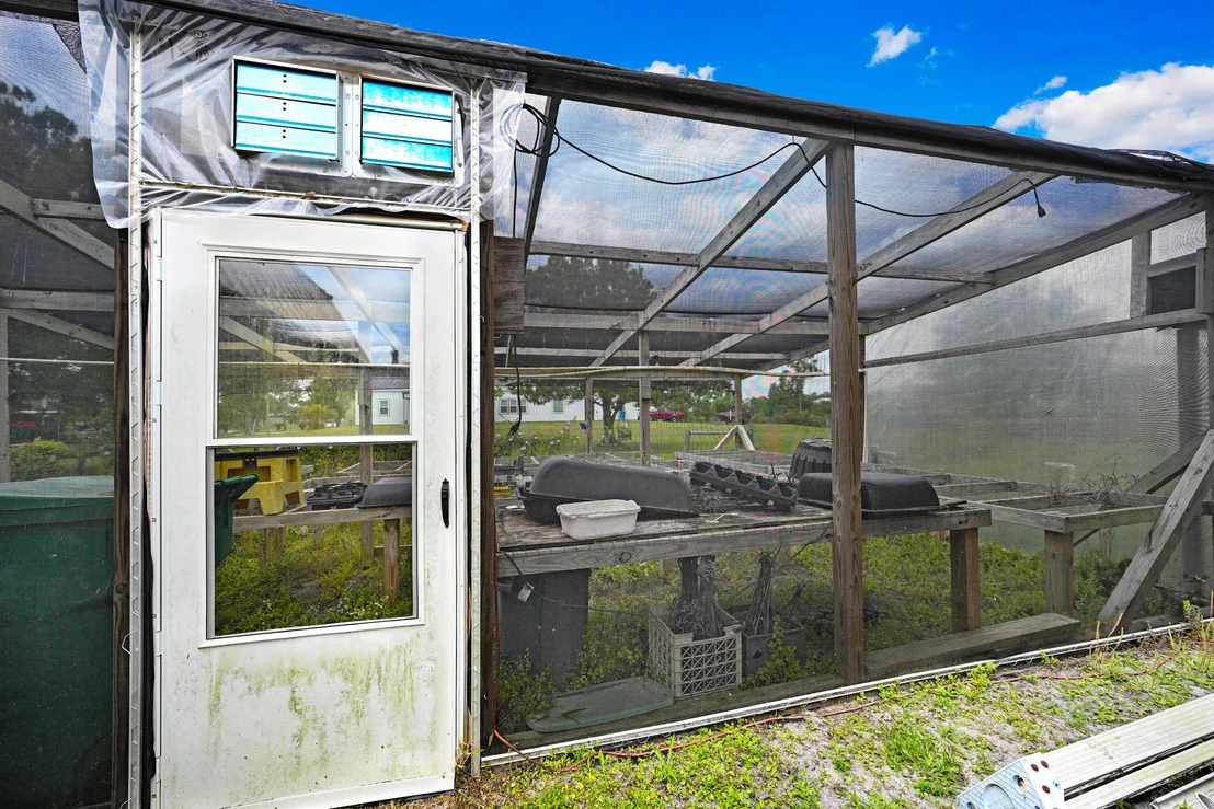 Photo of 2690 Weber Road
