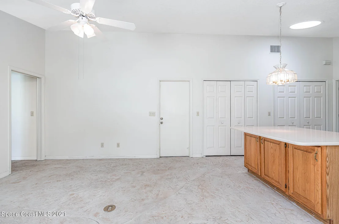 Photo of 1568 Independence Avenue