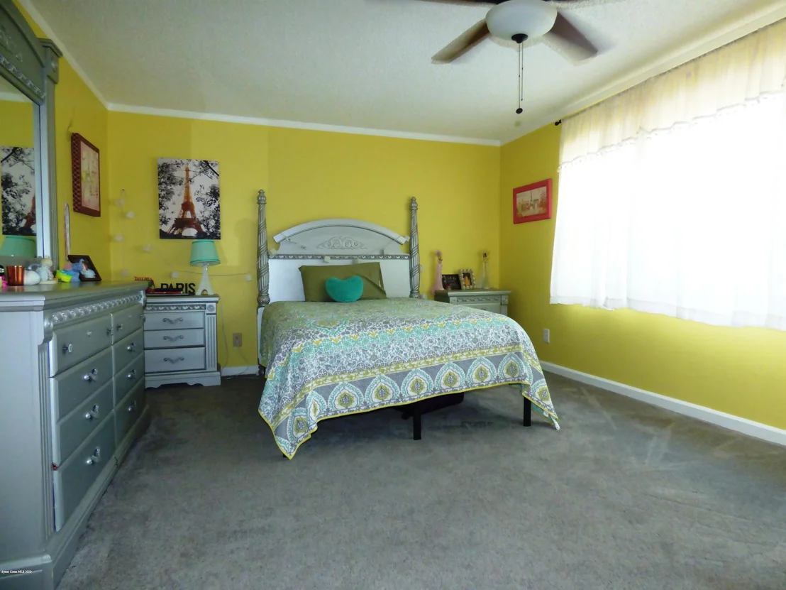 Photo of 6737 Sheridan Road