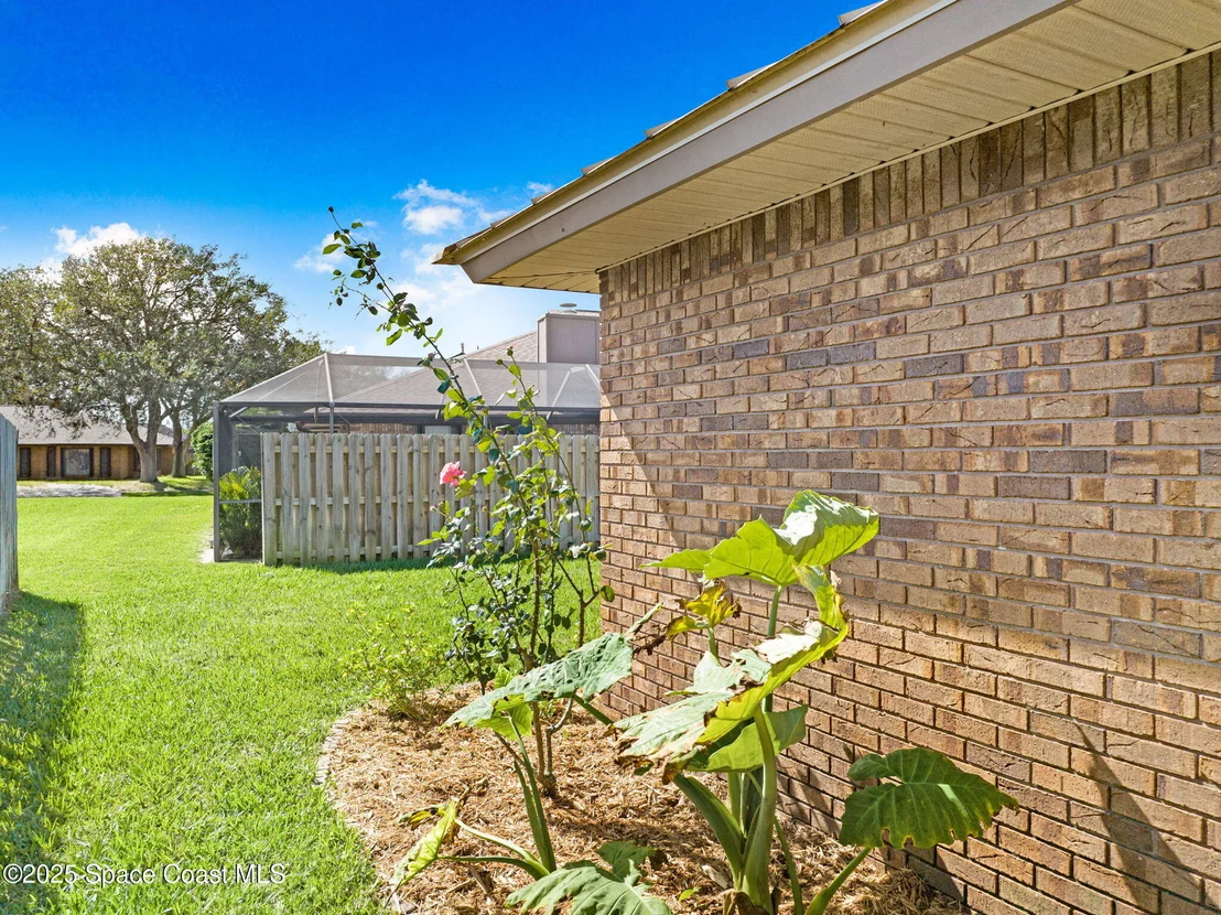 Photo of 2977 Saint Helens Way