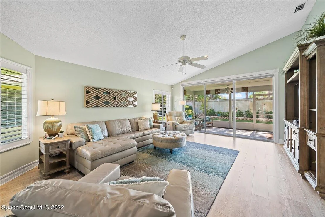 Photo of 3964 Saint Armens Circle