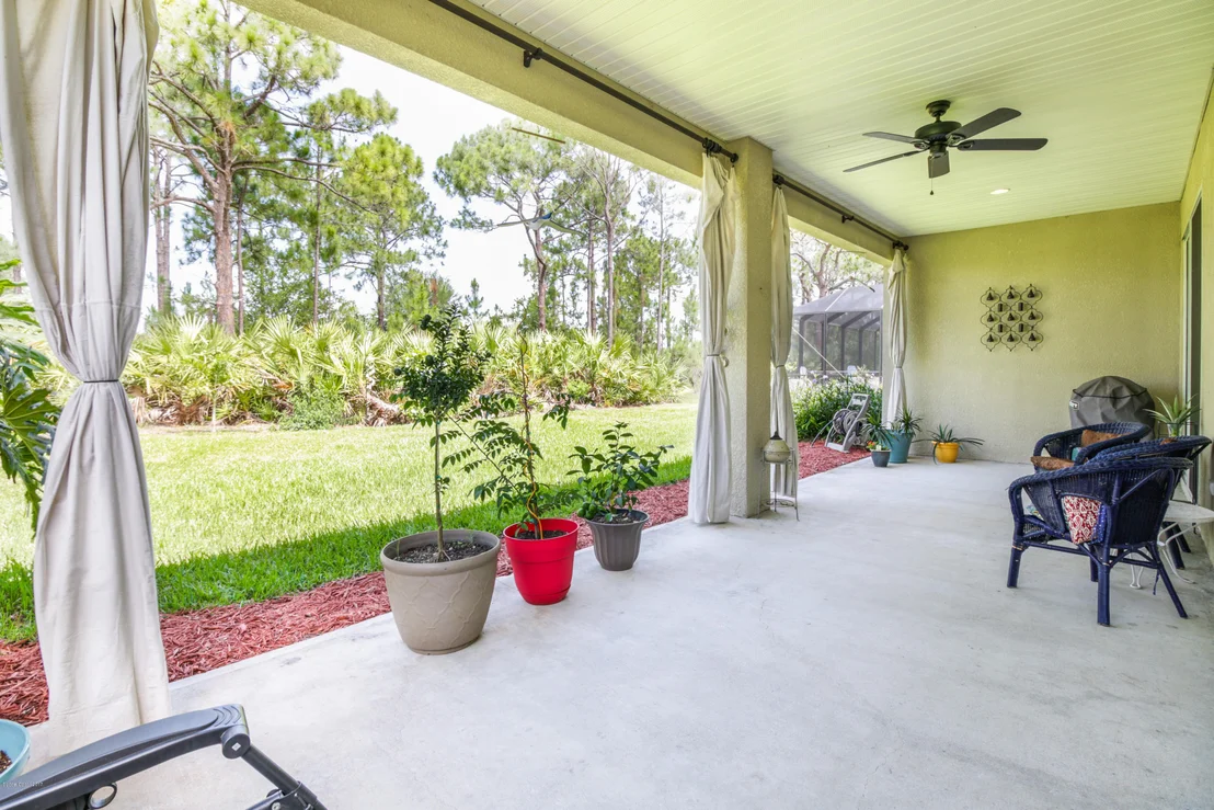 Photo of 565 Gardendale Circle SE