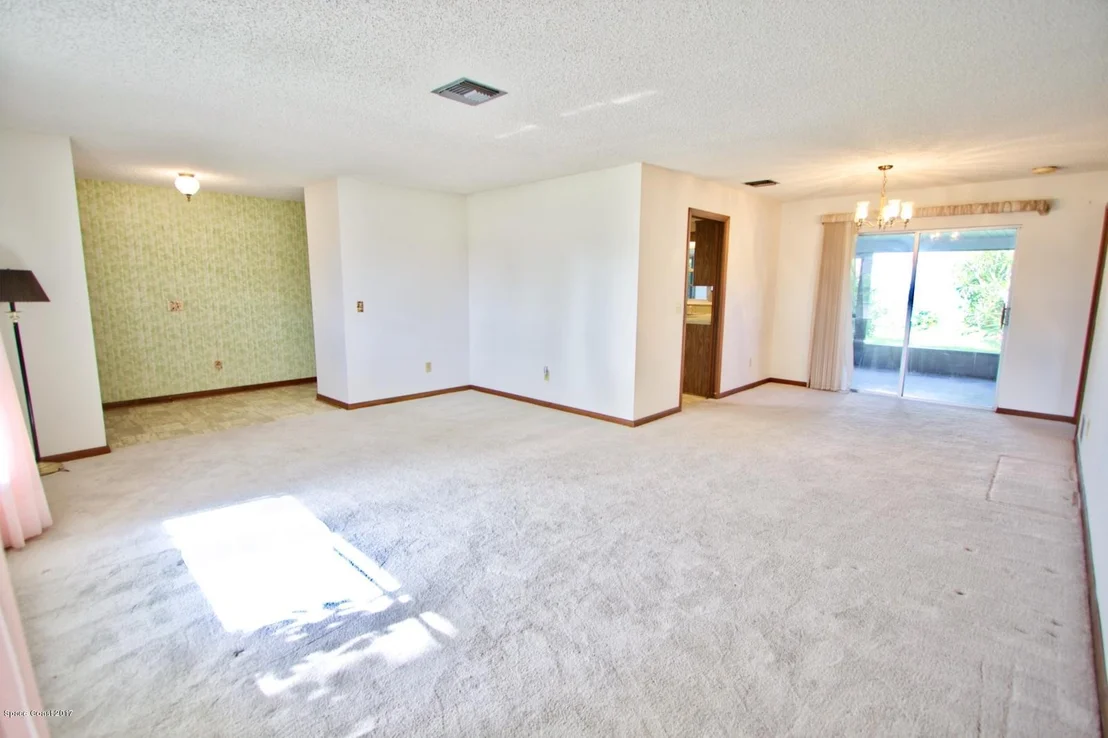 Photo of 735 Verbenia Drive