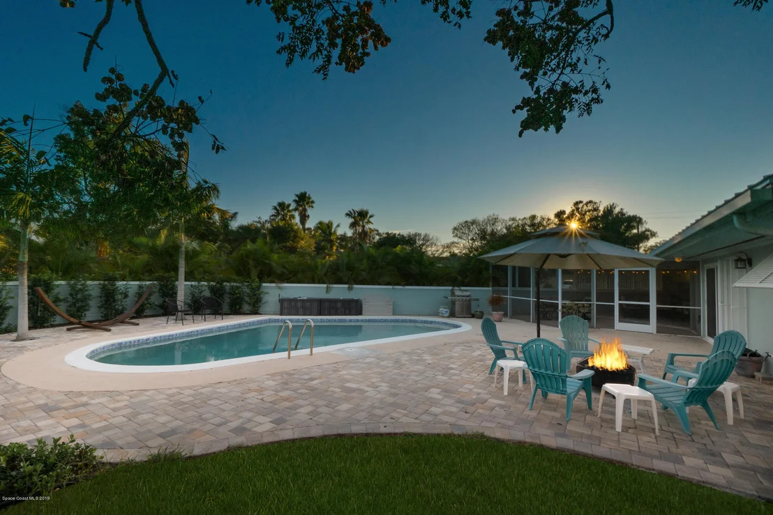 Photo of 905 Magnolia Drive