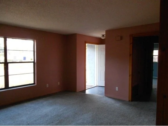 Photo of 7034 Bayfront