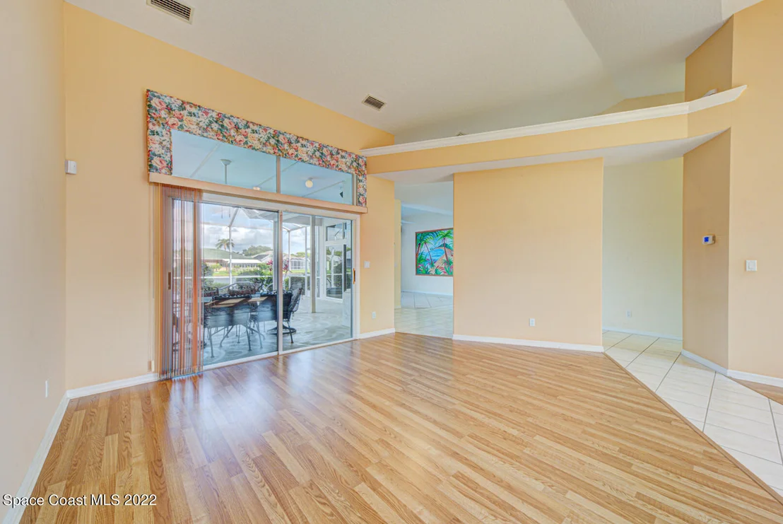 Photo of 1004 Fieldstone Drive