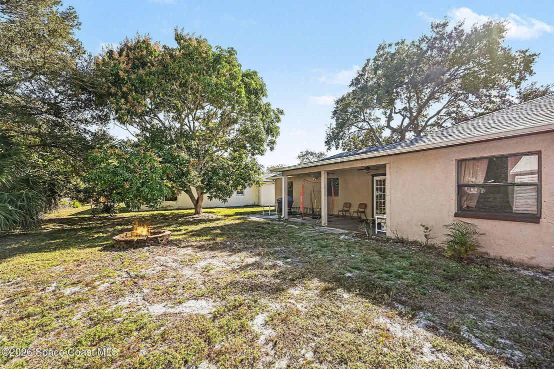 Photo of 1584 Gardner Dr Drive