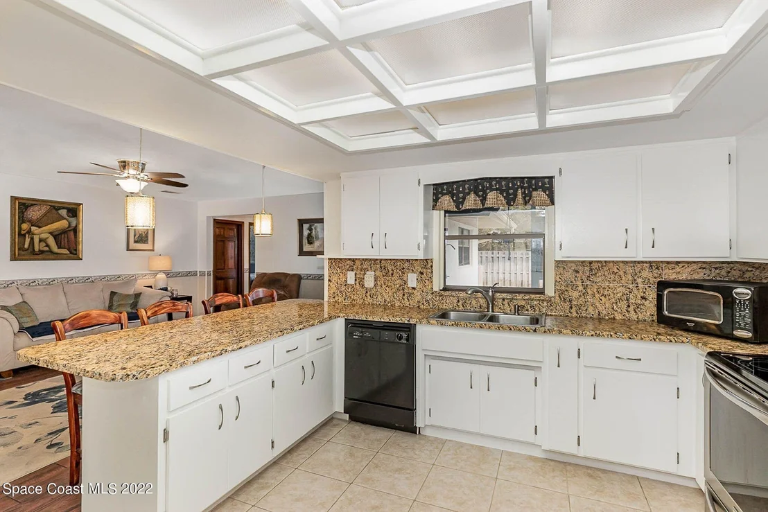 Photo of 340 Grant Avenue