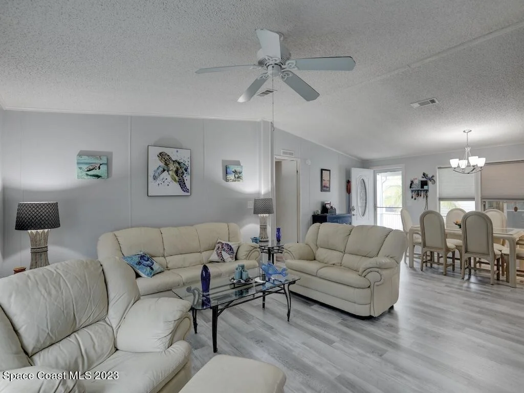 Photo of 5377 Bison Street