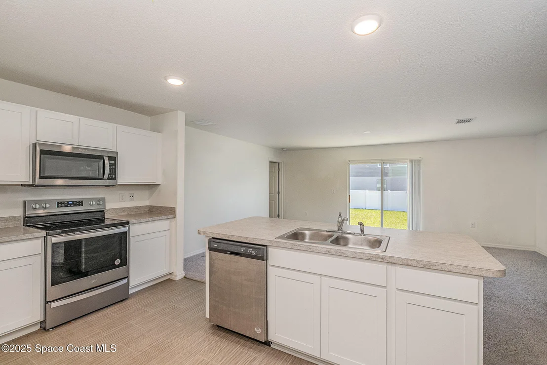 Photo of 2359 Fallkirk Avenue