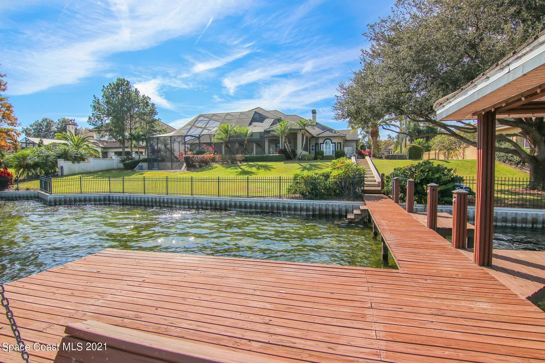 Photo of 228 Mclean Point